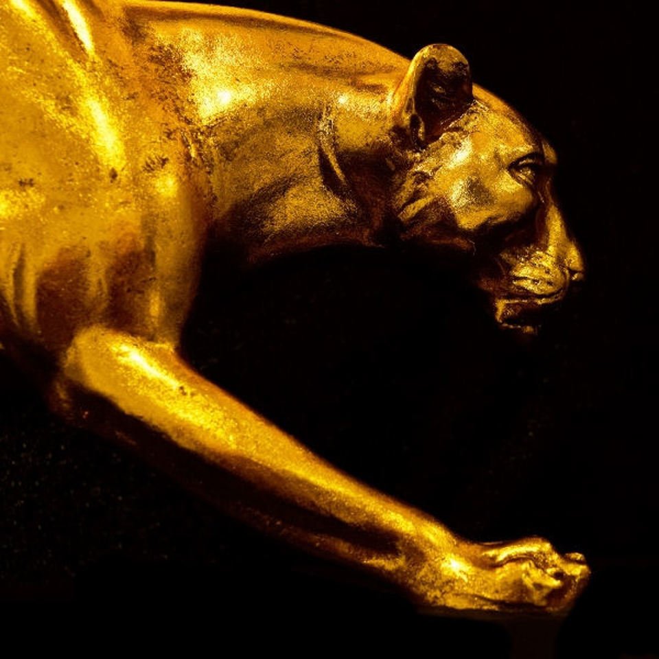 Baghiro Panther Design Table Lamp in Black and Gold - |VESIMI Design|