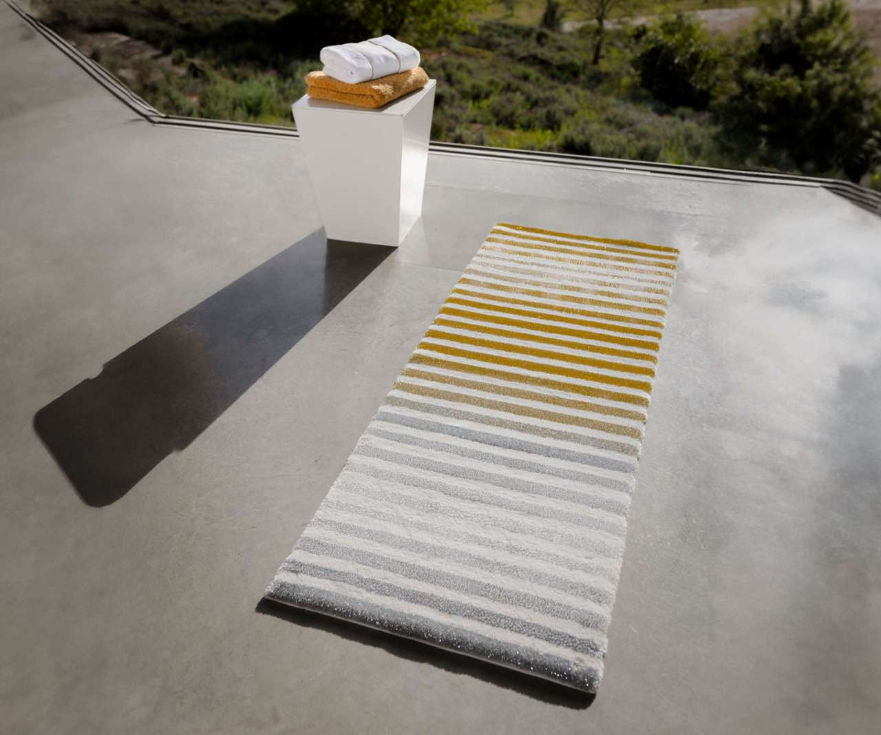 BARNS Sparkling Bathroom Rug by Abyss & Habidecor