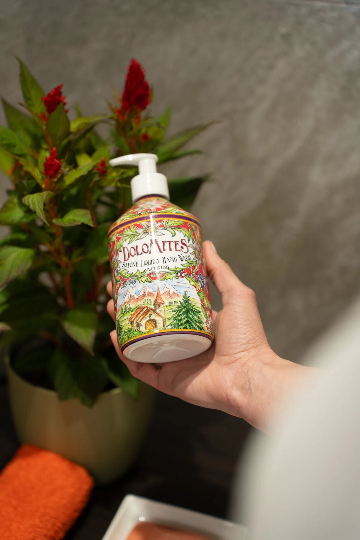 Dolomites Range - Luxury Liquid Hand Soap 500 m - |VESIMI Design| Luxury Bathrooms and Home Decor