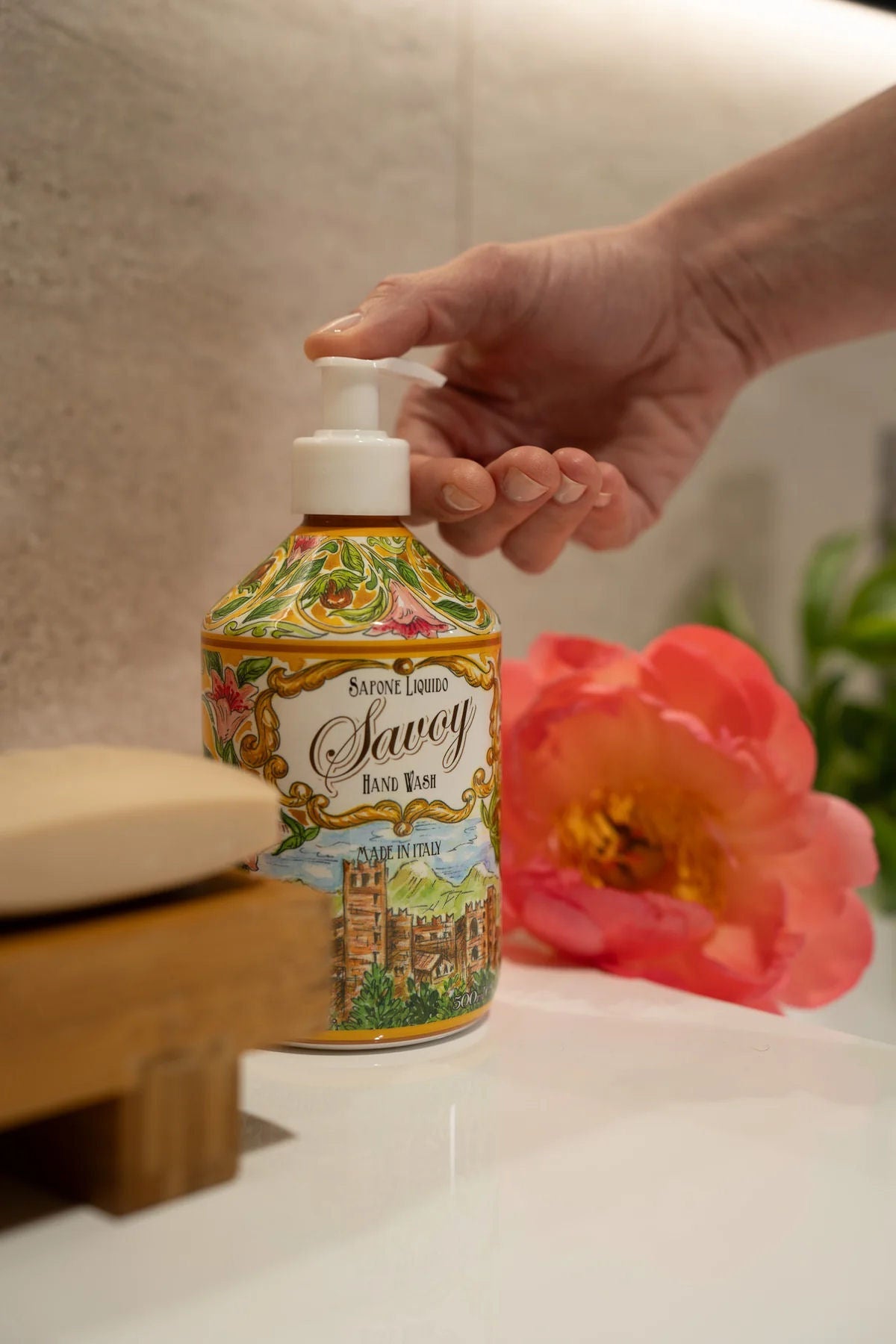 Savoy Range - Luxury Liquid Hand Soap 500 ml - |VESIMI Design| Luxury Bathrooms and Home Decor