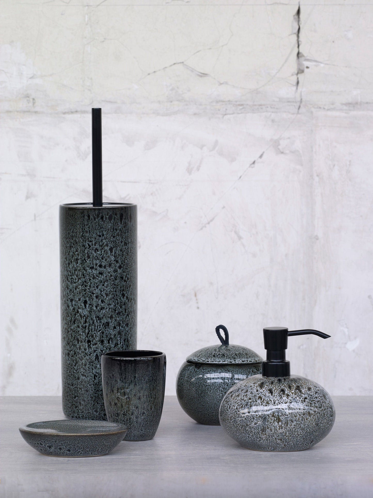 Black Olive Bathroom Accessories Design Beauty Box - |VESIMI Design| Luxury and Rustic bathrooms online