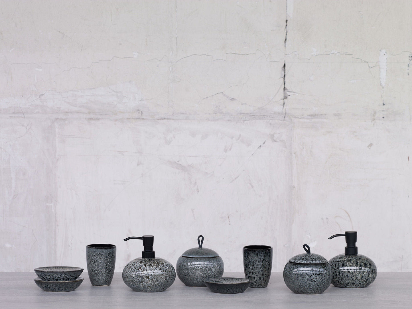 Black Olive Bathroom Accessories Design Tray - |VESIMI Design| Luxury and Rustic bathrooms online