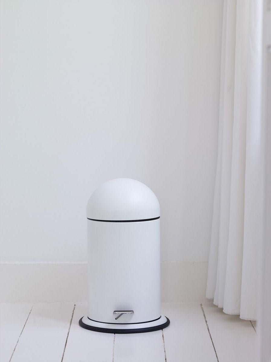 Elegant White Bathroom Trash Pedal Bin - |VESIMI Design|