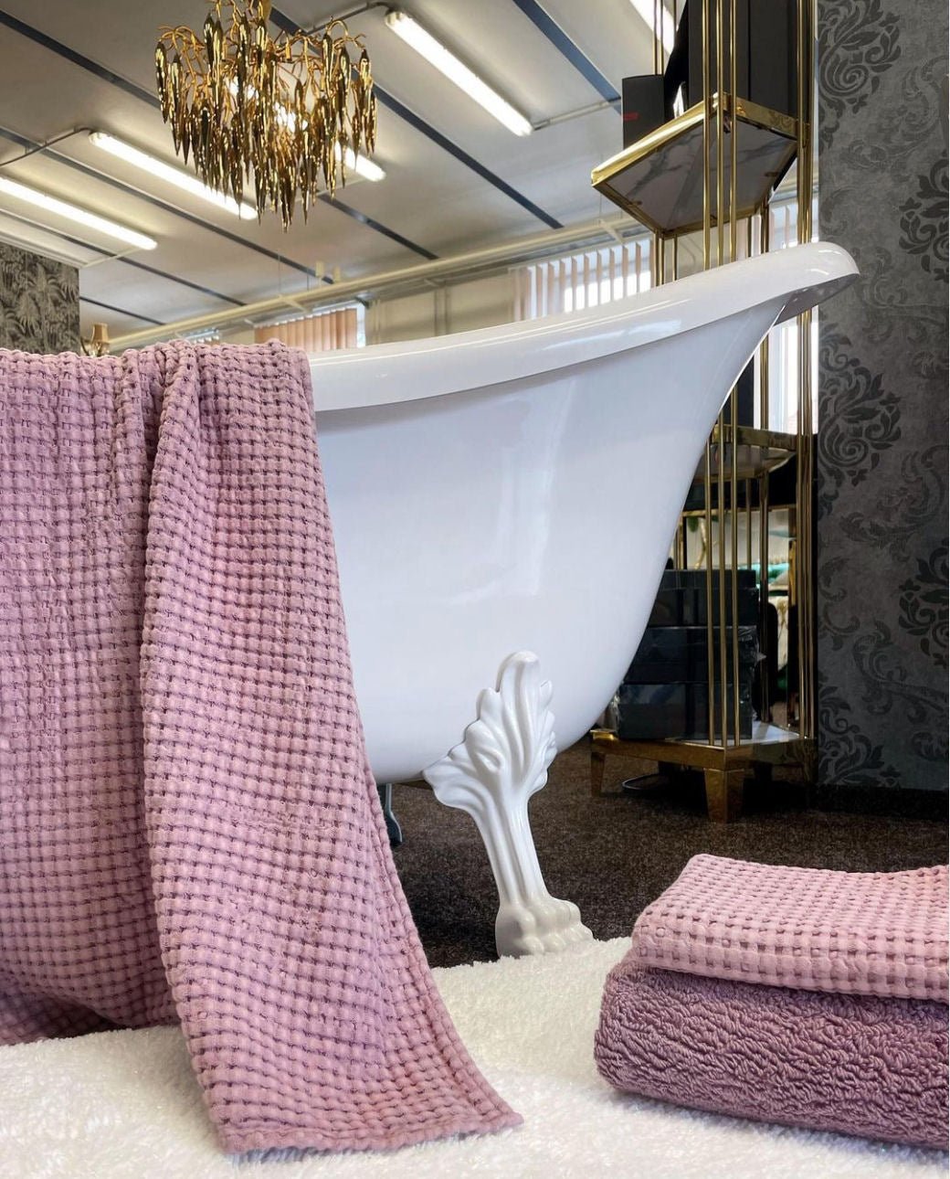 Super Pile Egyptian Cotton Bath Towels by Abyss & Habidecor | 440 Orchid - |VESIMI Design| Luxury and Rustic bathrooms online