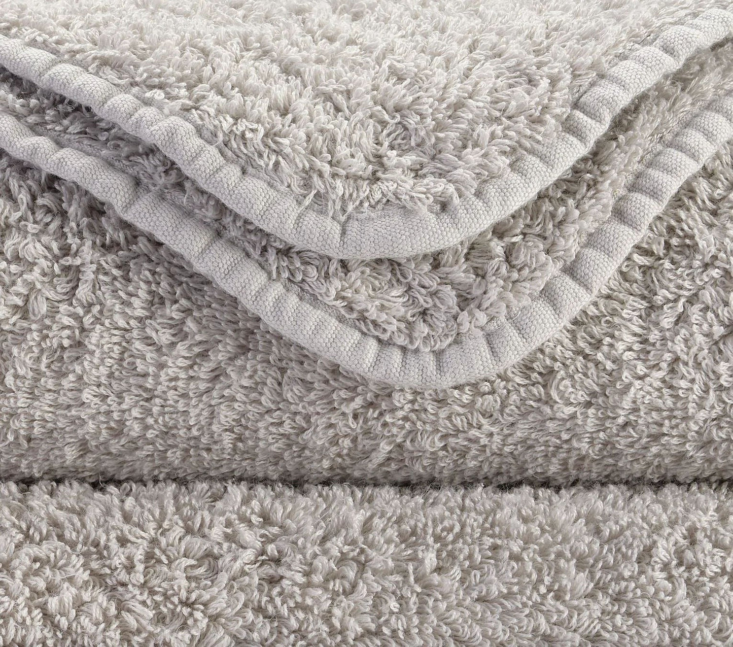 Super Pile Grey Bath Towels by Abyss & Habidecor | 950 Cloud - |VESIMI Design| Luxury and Rustic bathrooms online