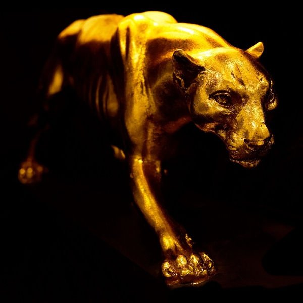 Baghiro Panther Design Table Lamp in Black and Gold - |VESIMI Design| Luxury Bathrooms and Home Decor