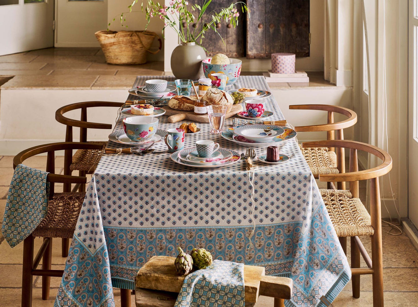 Bowl Blooming Tales Fantasy Blue 23cm - Pip Studio