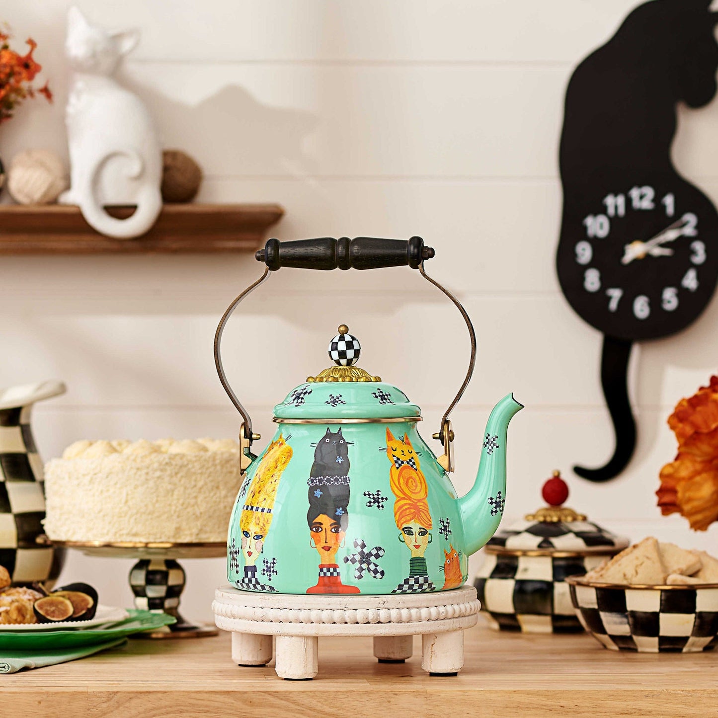 Cat Lady 2 Quart Tea Kettle - 2024 Limited Edition - |VESIMI Design| Luxury Bathrooms and Home Decor