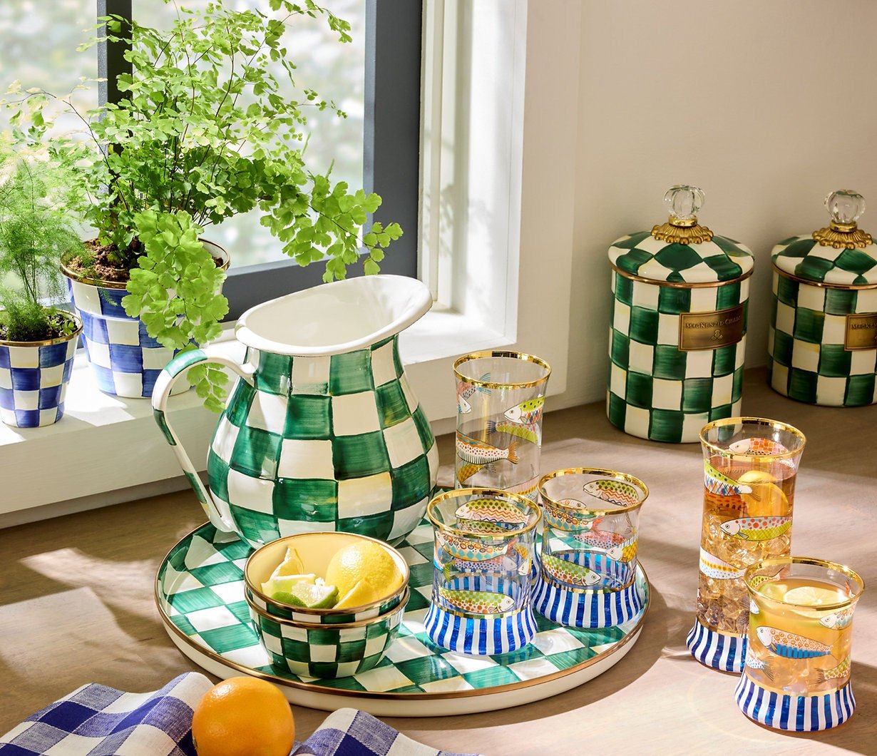 Blue Checkard Pitcher MacKenzie-Childs Europe Emerald Check Pitcher (2.84 liters) – |VESIMI ...