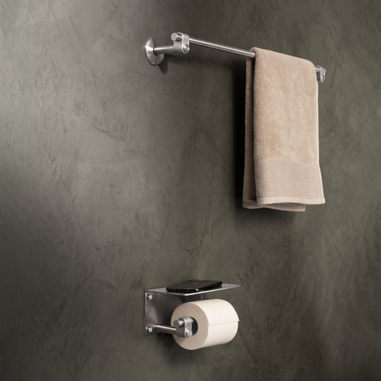 Industrial Towel Rail Holder / Steel - |VESIMI Design| Luxury Bathrooms and Home Decor