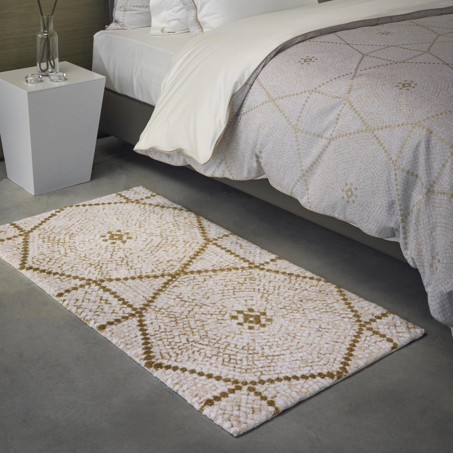 Abyss Perse Rug KERY Beige and Gold Abyss & Habidecor Egyptian Cotton Bathroom Rug ...