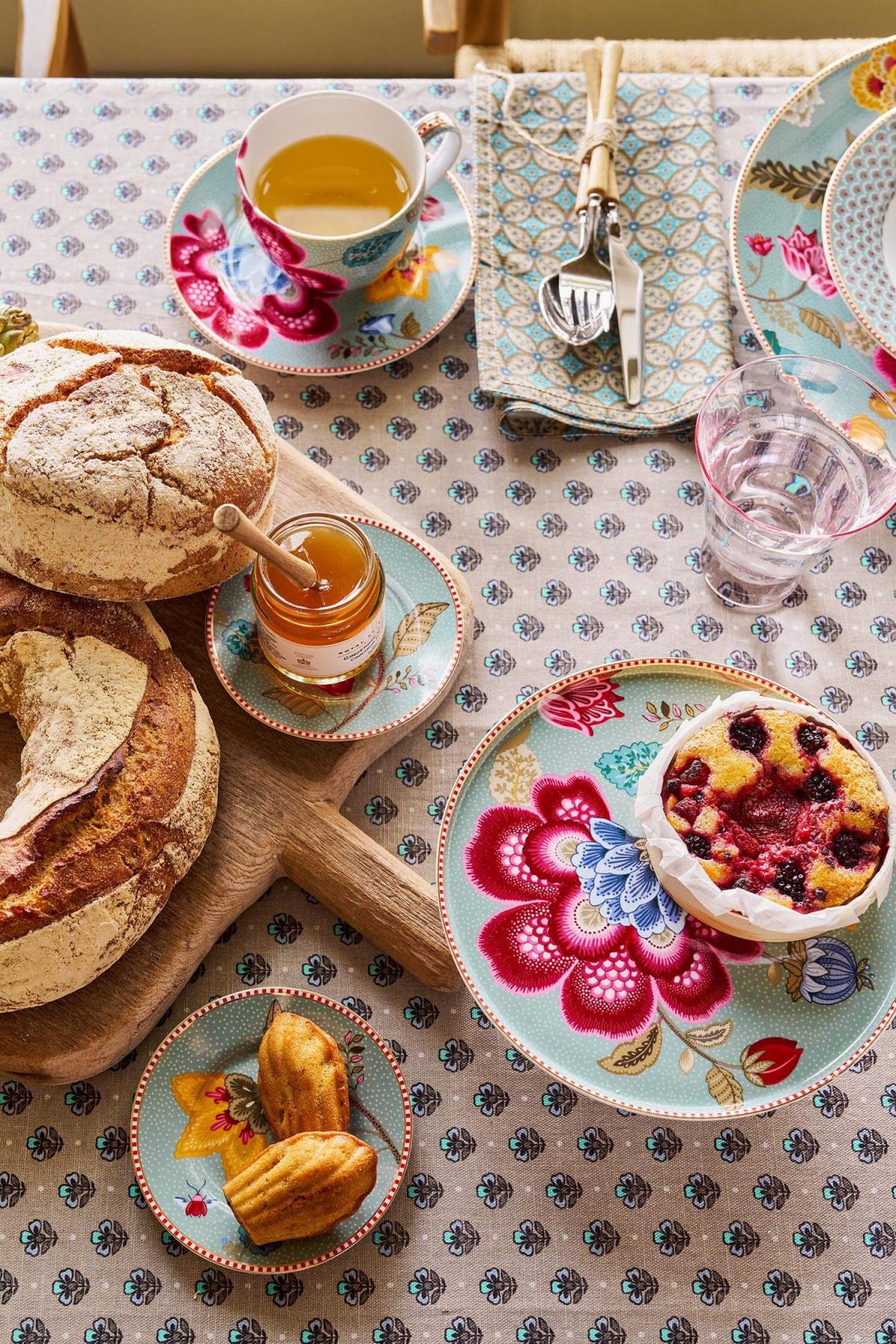 Mini Cake Tray Blooming Tales Fantasy Blue 21cm - Pip Studio