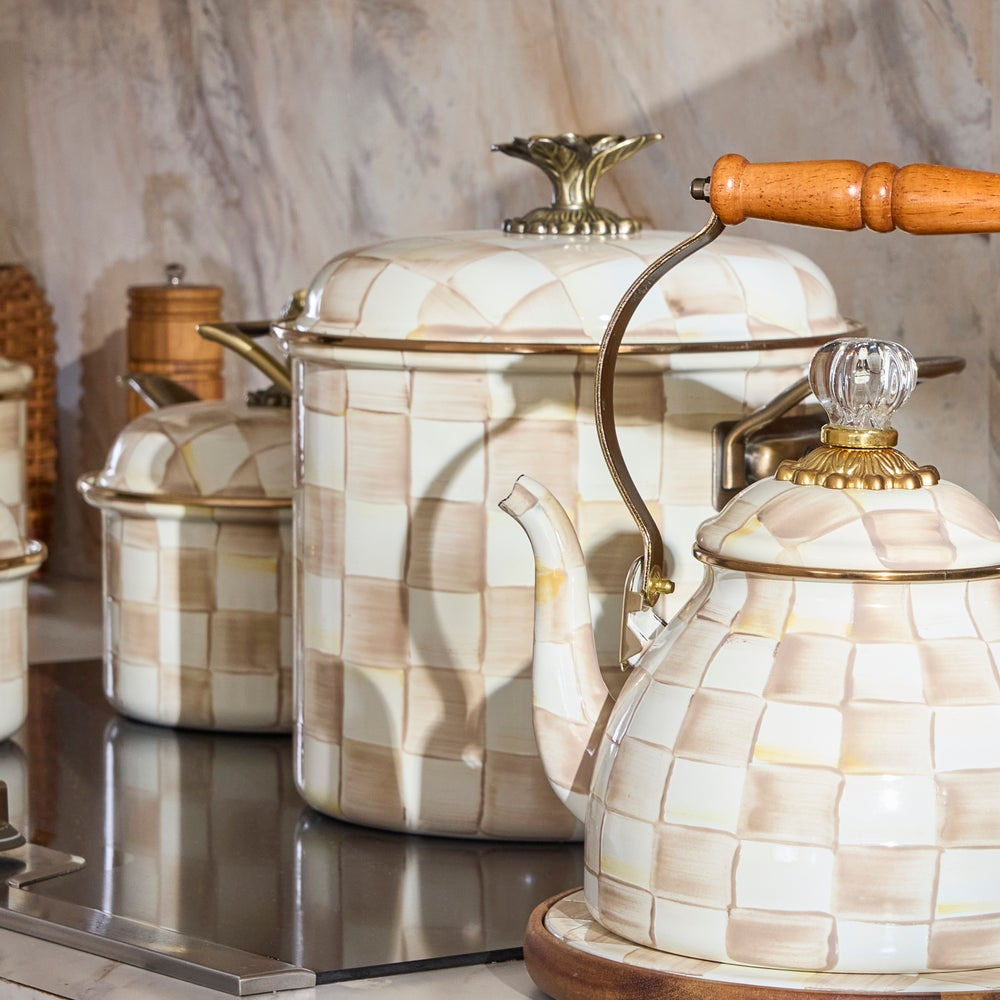 Mackenzie-Childs Mocha Check 7 Qt. Stockpot – |VESIMI Design|