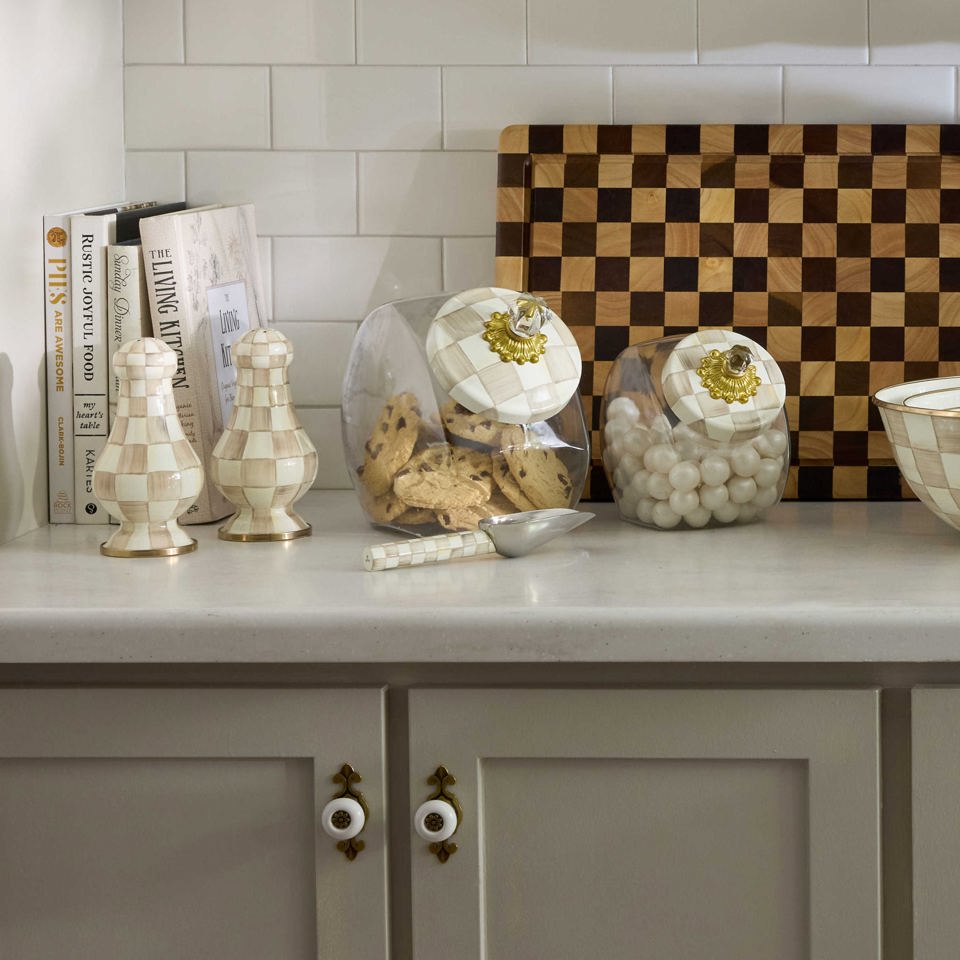 Mocha Check Small Scoop - |VESIMI Design|