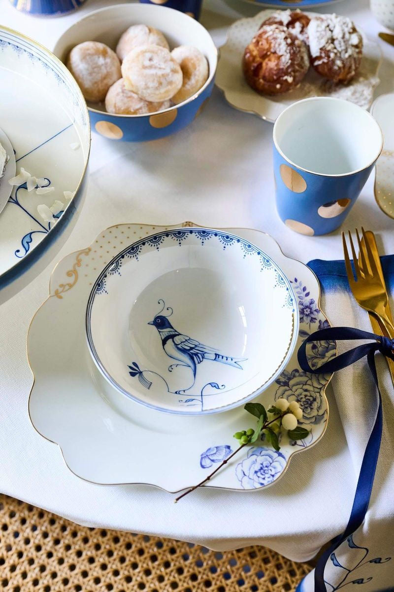 Royal White Breakfast Plate Golden Dots 23,5 cm | Pip Studio