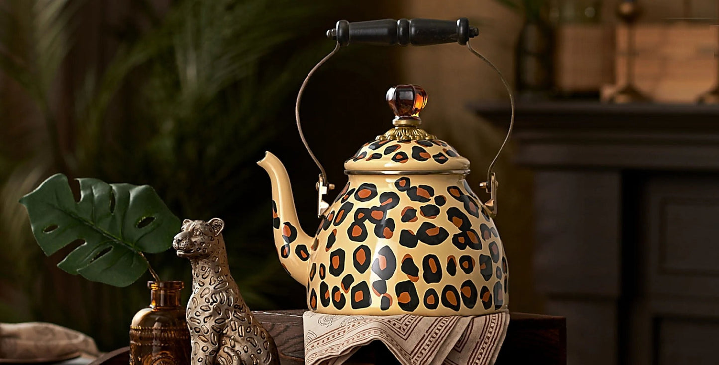 Spot On 2 Quart Tea Kettle - 2024 Limited Colletion - |VESIMI Design| Luxury Bathrooms and Home Decor