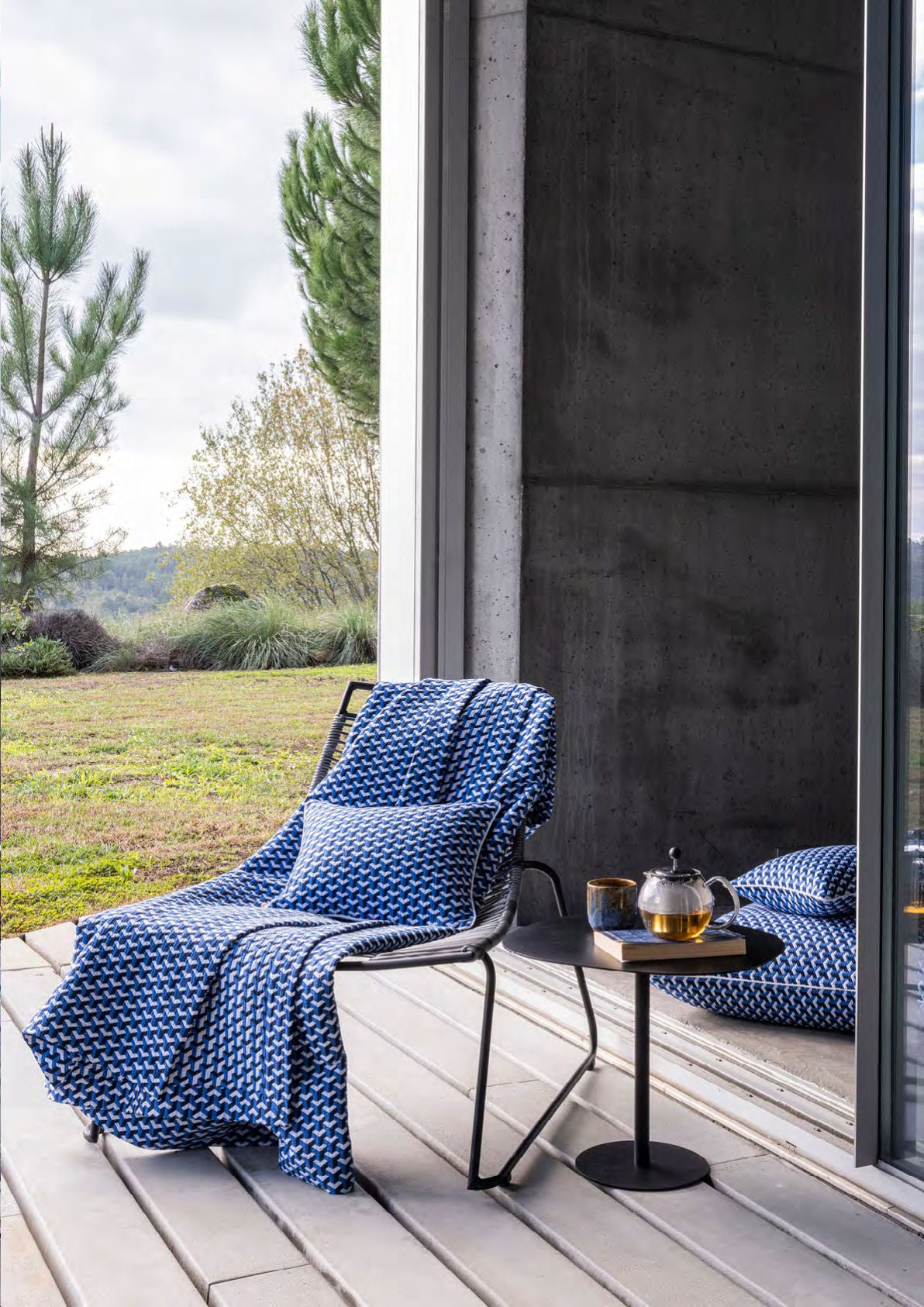Tea Bed Cover by Celso de Lemos