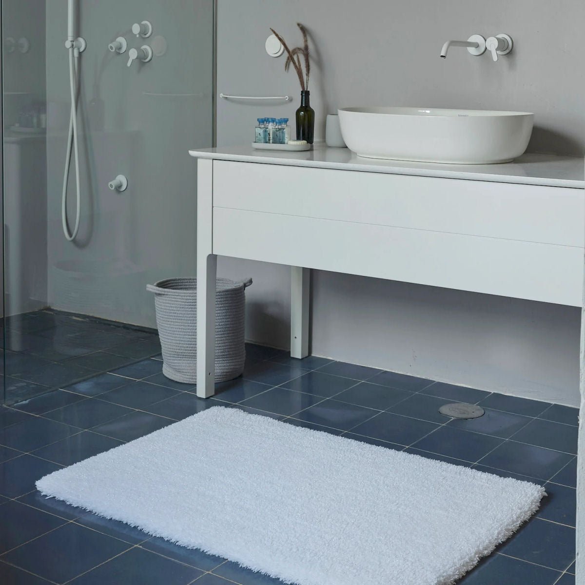 Abyss & Habidecor ELYSEE bath rug - |VESIMI Design| Luxury Bathrooms & Deco
