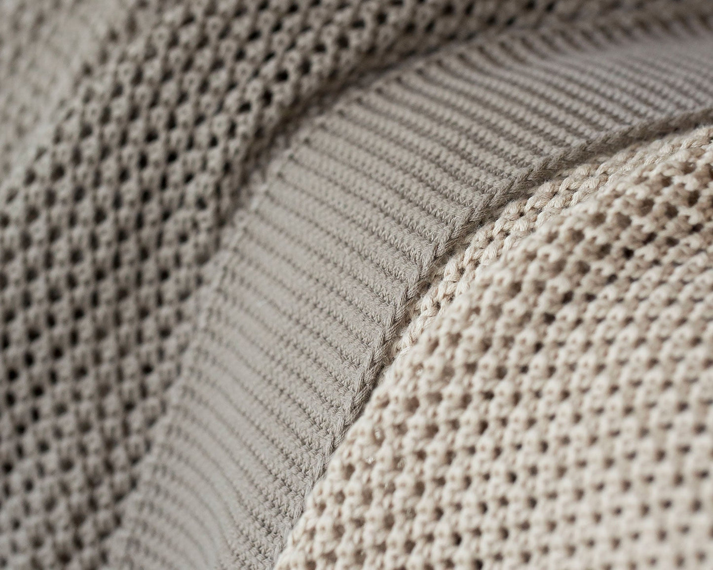 BALADE Egyptian Cotton Luxury Throw & Blanket - |VESIMI Design| Luxury and Rustic bathrooms online