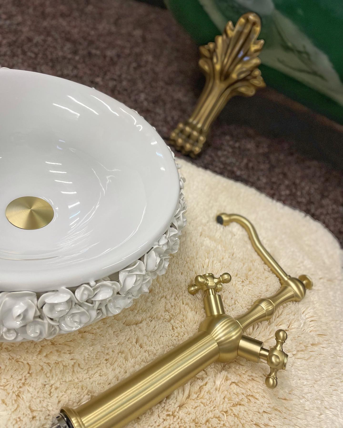 Deira Champagne Gold - Luxury Vessel Sink Faucet - |VESIMI Design| Luxury and Rustic bathrooms online