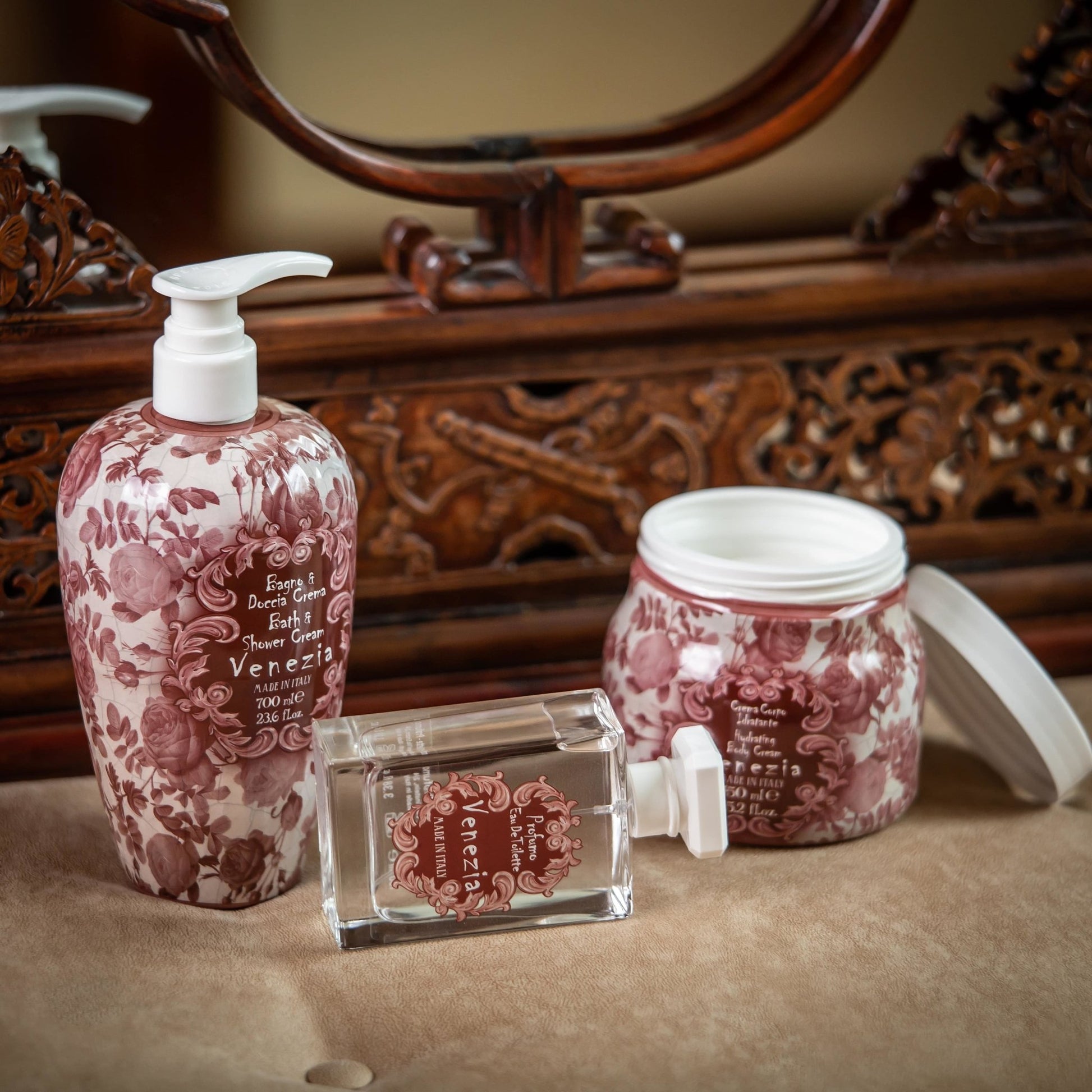 Delicate Bath and Shower Gel VENEZIA 700 ML - |VESIMI Design| Luxury and Rustic bathrooms online