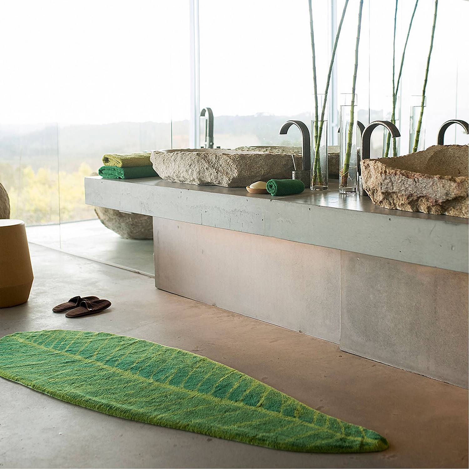 FEUILLE Luxury Leaf Design Bathroom Rug / Apple Green - |VESIMI Design| Luxury and Rustic bathrooms online