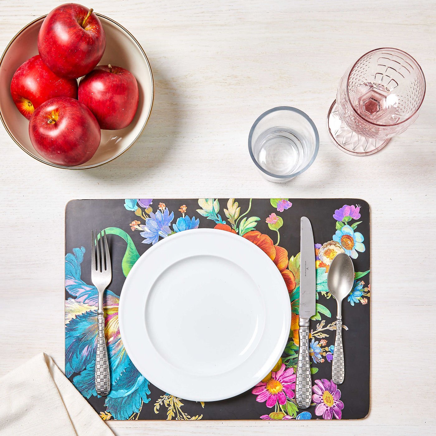 Flower Market Placemats - Black - Set of 4 - |VESIMI Design| Luxury and Rustic bathrooms online