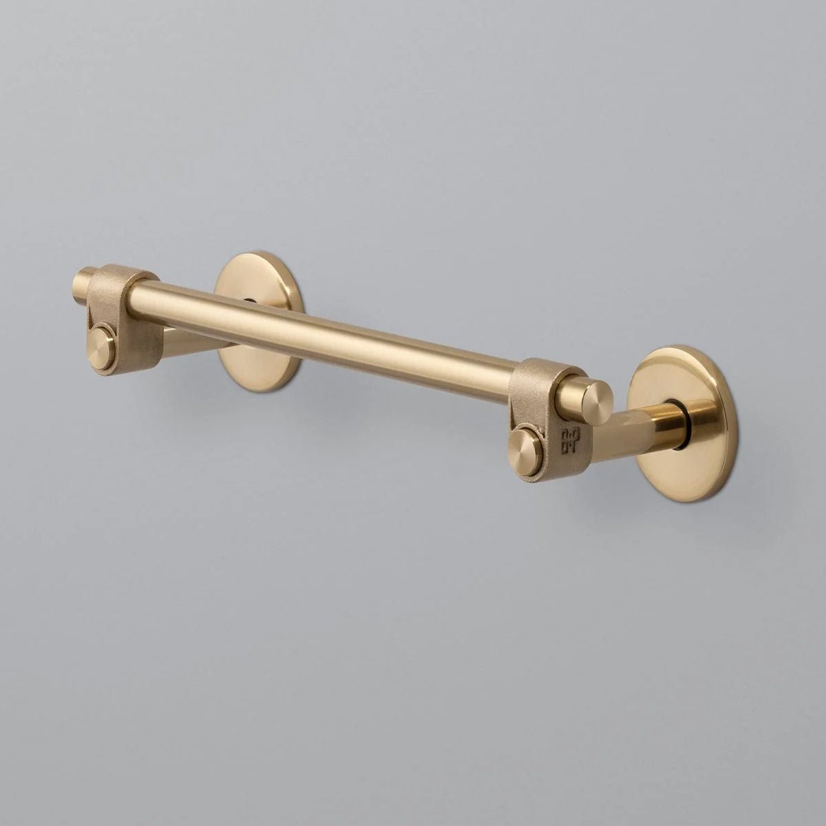 Industrial Towel Rail Holder / Brass - |VESIMI Design| Luxury and Rustic bathrooms online