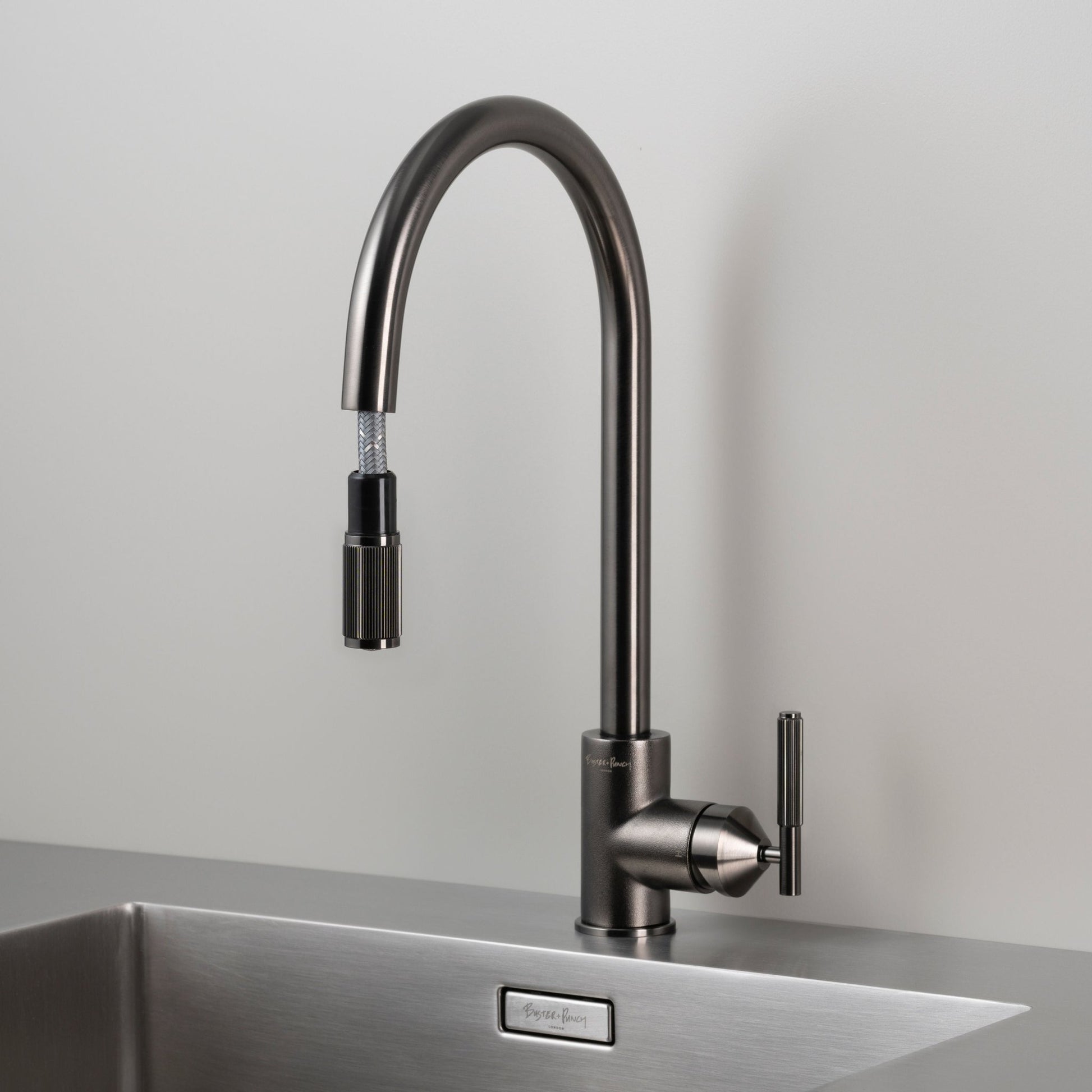 Luxury Buster and Punch Pull Out Kitchen Faucet GUN METAL - |VESIMI Design| Luxury and Rustic bathrooms online
