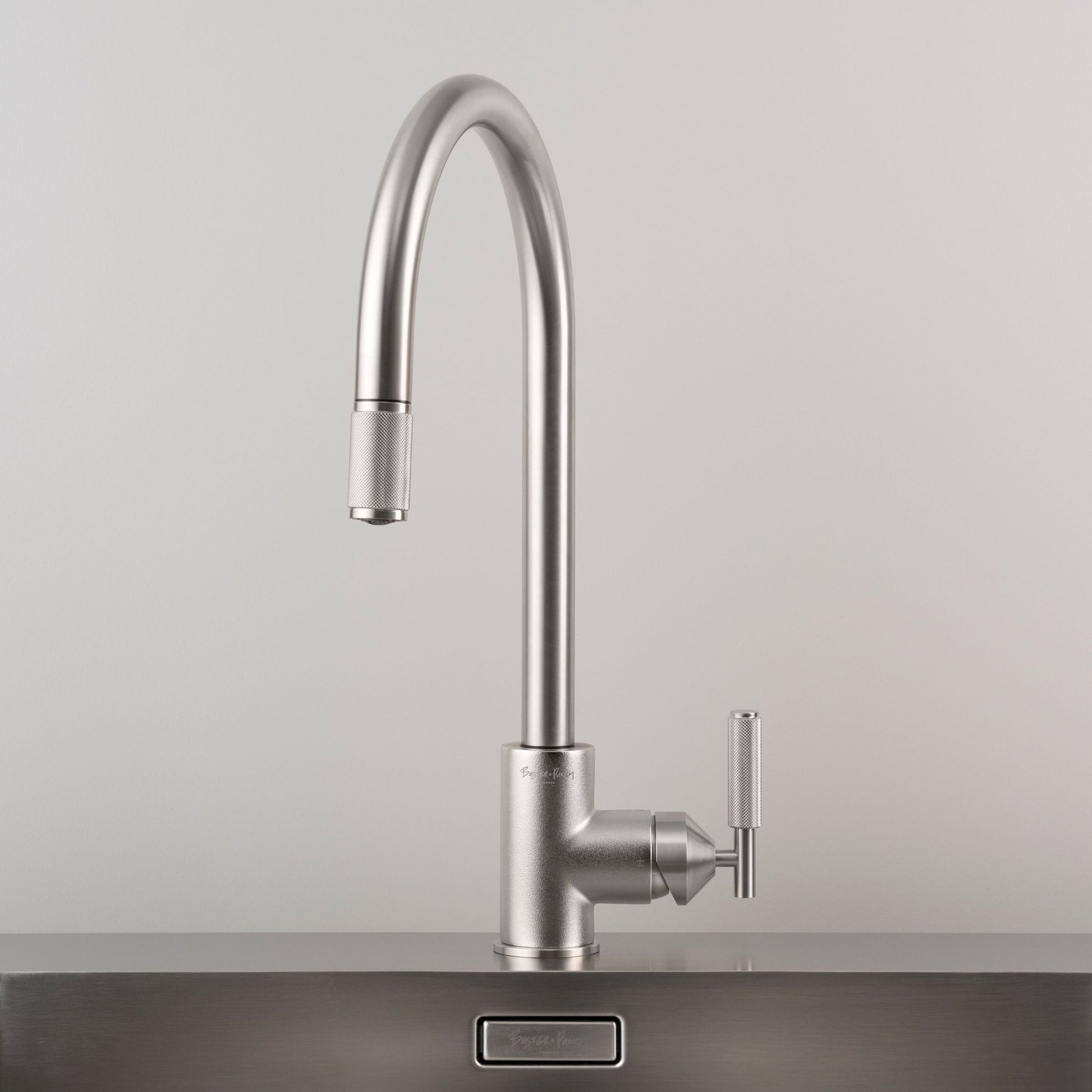 Luxury Buster and Punch Pull Out Kitchen Faucet STEEL - |VESIMI Design| Luxury and Rustic bathrooms online