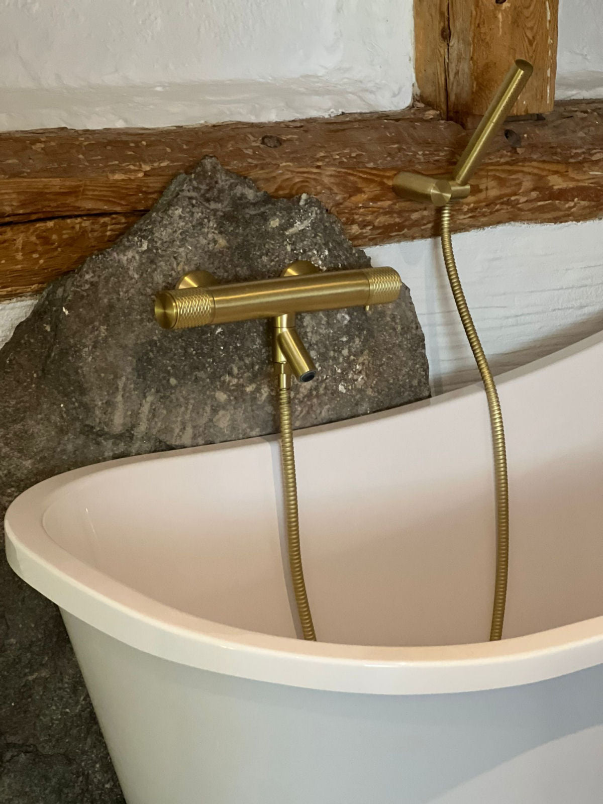 Luxury Champagne Gold Thermostatic Bathtub Faucet with Handheld Shower - Opera Serie - |VESIMI Design|