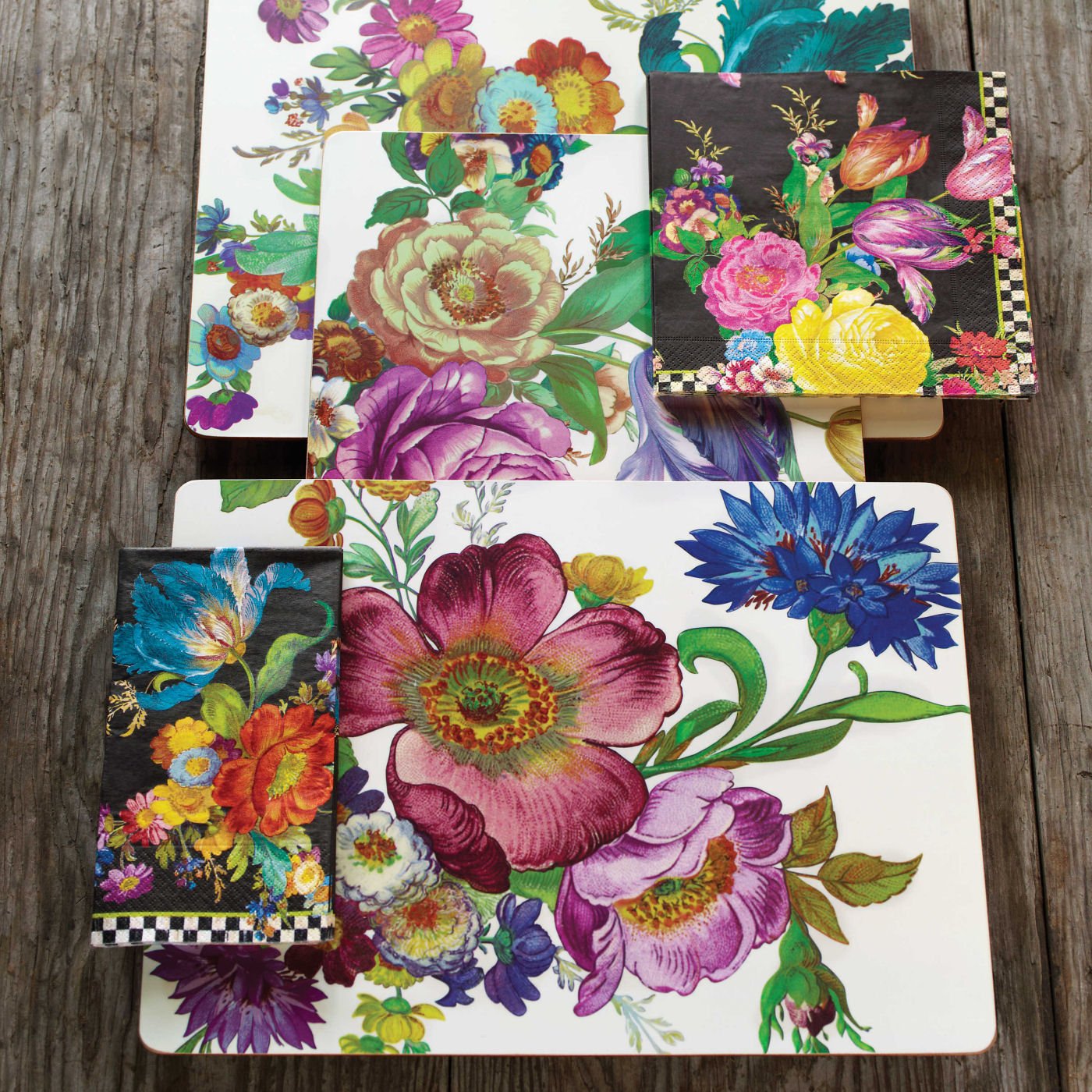 Luxury Flower Market Placemats - White - Set of 4 - |VESIMI Design| Luxury and Rustic bathrooms online