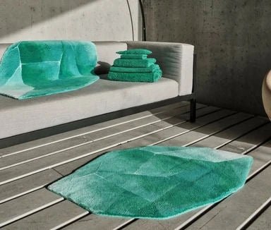 https://vesimidesign.com/cdn/shop/products/luxury-green-bathroom-mat-emerald-309448.jpg?v=1686864314