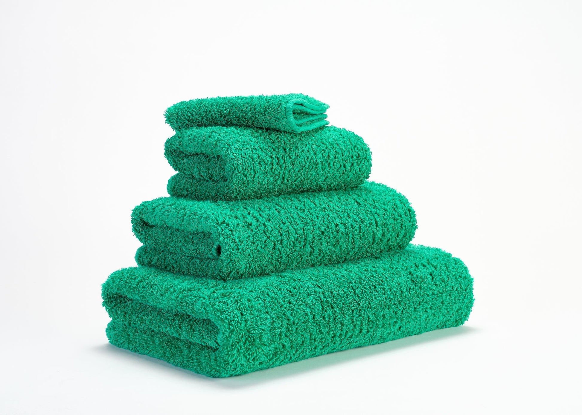 Luxury Super Pile Egyptian Cotton Green Towel by Abyss & Habidecor | 230 Emerald - |VESIMI Design| Luxury and Rustic bathrooms online