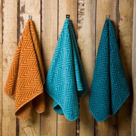 Montana Chevron Design Egyptian Cotton Towel | 737 Caramel - |VESIMI Design| Luxury and Rustic bathrooms online