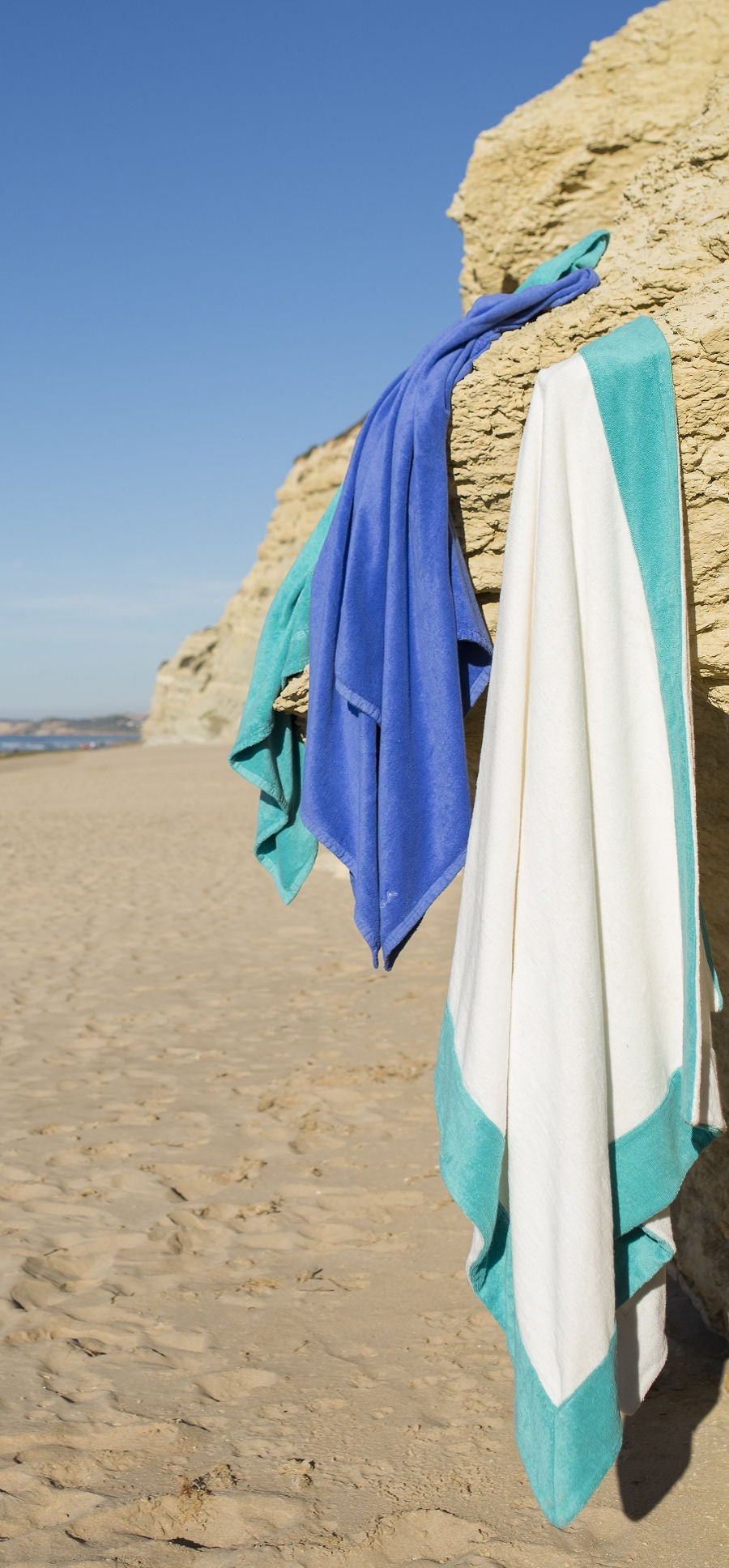 PORTOFINO Luxury Egyptian Cotton Beach Towel - |VESIMI Design| Luxury and Rustic bathrooms online