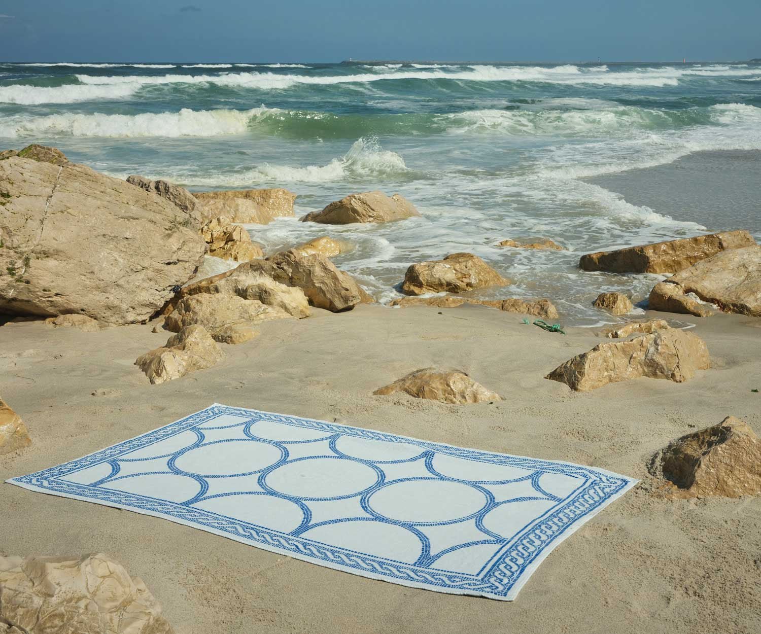 ROMA Luxury Egyptian Cotton Beach Towel - |VESIMI Design| Luxury and Rustic bathrooms online