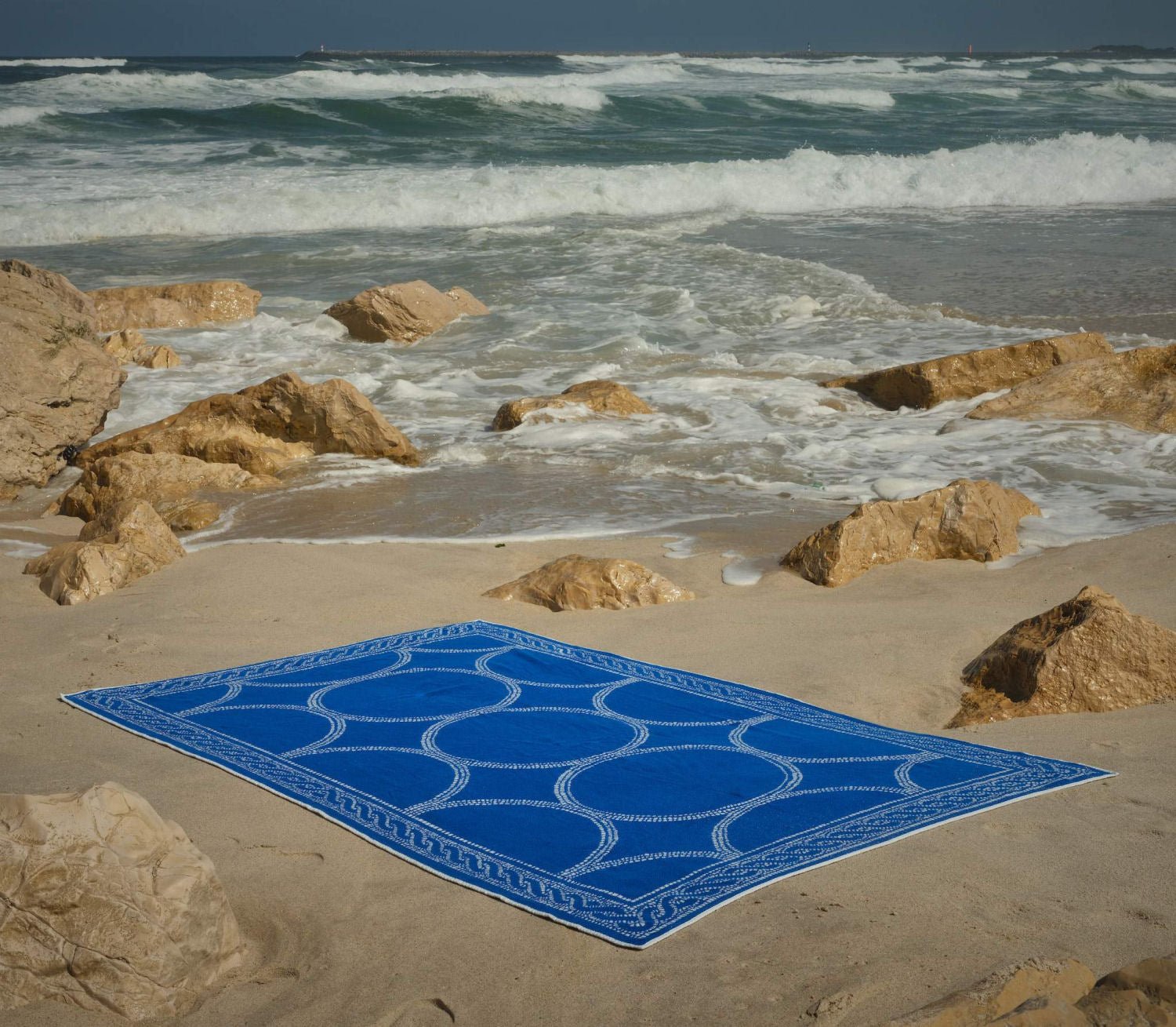 ROMA Luxury Egyptian Cotton Beach Towel - |VESIMI Design| Luxury and Rustic bathrooms online