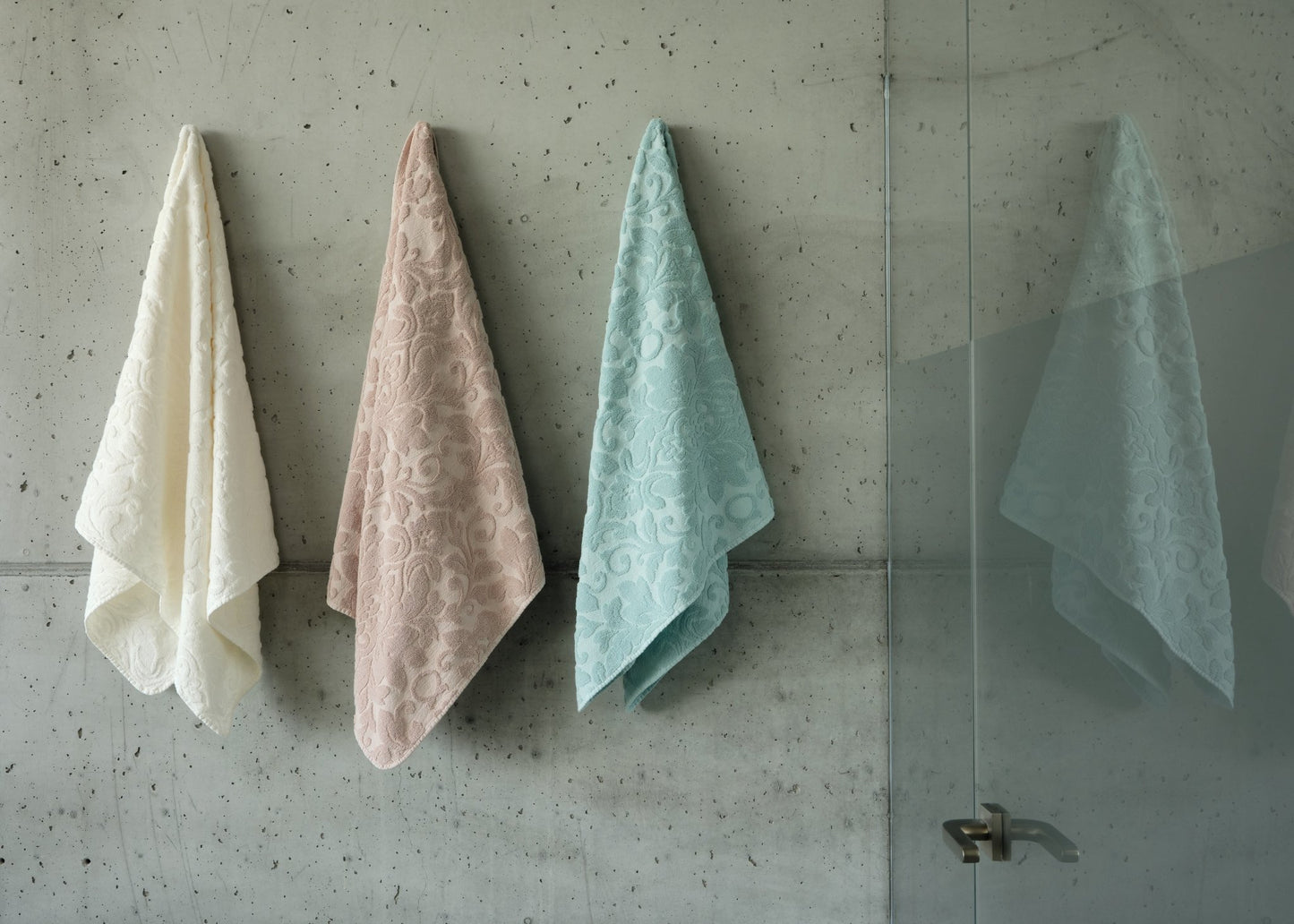 Romantic Egyptian Cotton Bathroom Towels - 103 Ivory - |VESIMI Design| Luxury and Rustic bathrooms online