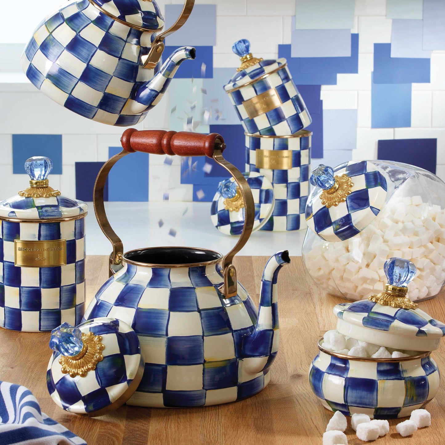 Royal Check Blue Enamel Tea Kettle by Mackenzie-Childs 1,89L - |VESIMI Design| Luxury and Rustic bathrooms online